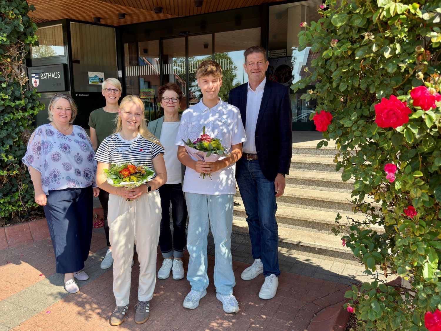 Gruppenfoto mit den Nachwuchskräften 2026